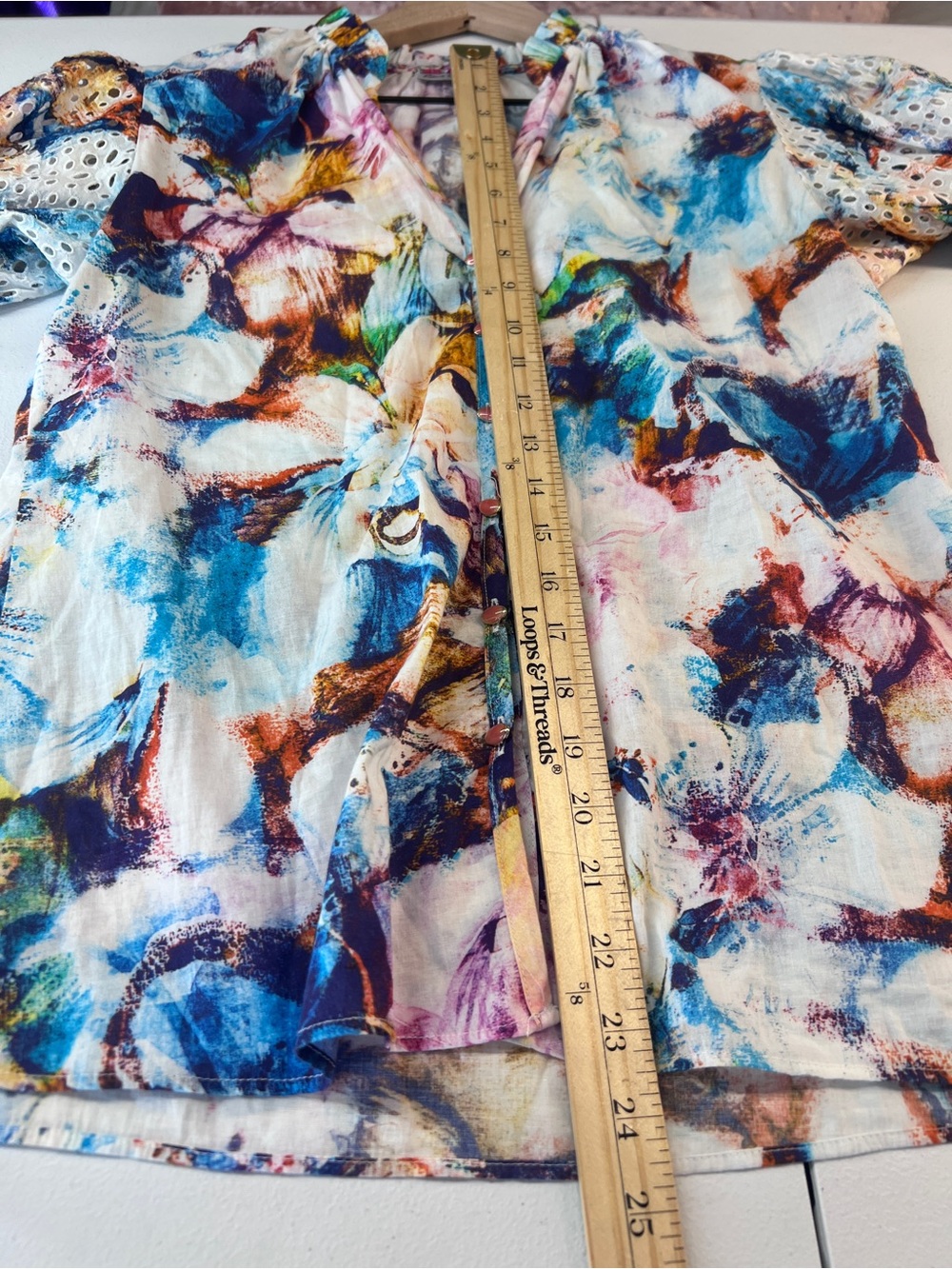 Robert Graham Floral Watercolor Eyelet Puff Sleeve Blouse Multicolor Size M - Picture 10 of 11
